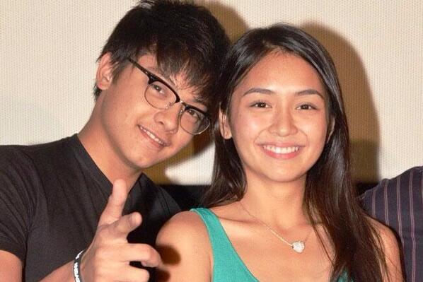 BossKathNiel's tweet image. 'MMFF posts record P134M on first day' #KathNiel #PagpagNowShowing © abs-cbnnews.com/entertainment/… Cutie couple! 👓👗