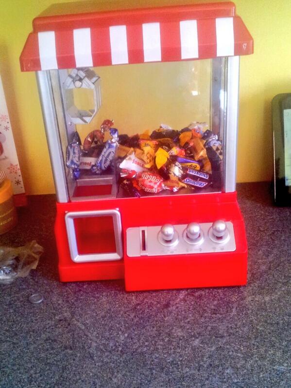 StokesSophie's tweet image. what a brilliant present #competitive #candygrabber #sweets