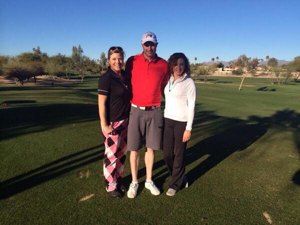 kimberly_yeg's tweet photo. Golfing Christmas Day in Arizona with @Edmontongolfnut And his cousin is on the right. #forethefun http://t.co/hUUUV9Bcg7