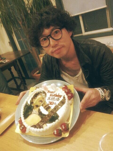 Uzivatel 高橋優 スタッフ Na Twitteru 改めまして高橋優 30歳となりました 沢山のお祝いコメントありがとうございました Http T Co Dyojocspfc