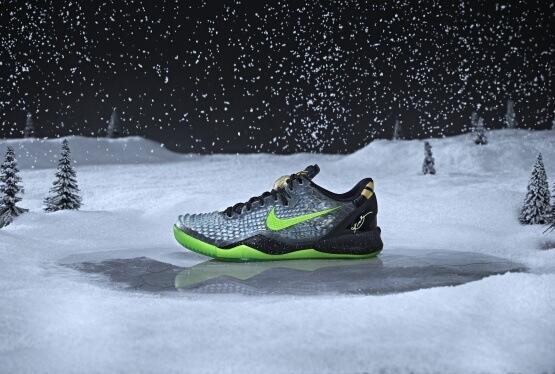 Jason_Demers's tweet photo. Nike Kobe 8 SS (Snake Scales) release on 12/26/2013 for $160 via @KicksOnFire #KoFapp http://t.co/L63mFjF7kk