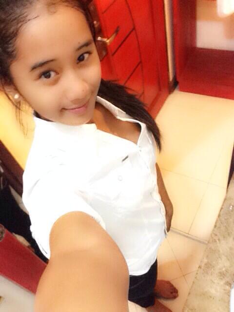 alaisah3's tweet photo. Meet my forehead >< hay salamat nandito na kami sa hotel,tsk grabi nakaka stress -_- http://t.co/3ro6Ar4366