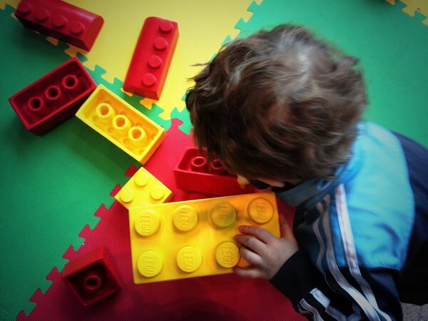 BergsEyeView's tweet image. Hooray for gigantic @LEGO_Group at the Michigan Science Center:)! #buildingstuff