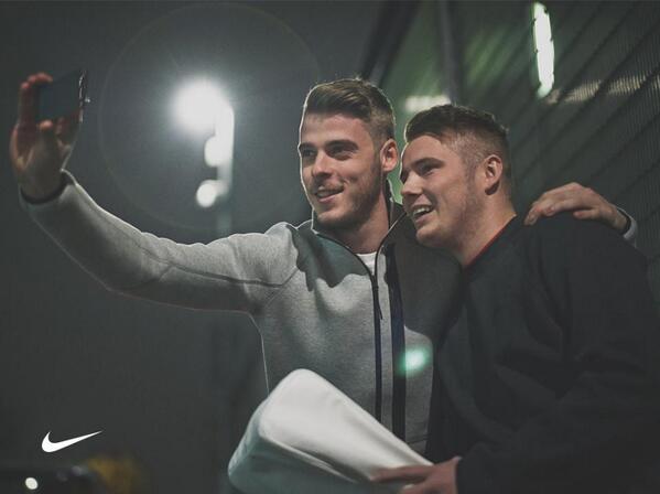 From one #NikeTiempo player to another. <a href="/D_DeGea/">David de Gea</a> delivers a Legend to United fan Matt Timms.