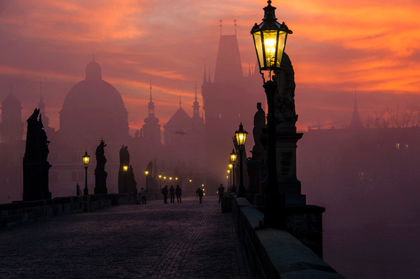 NaturPictures's tweet photo. Praga al atardecer http://t.co/fm8yrndqxo