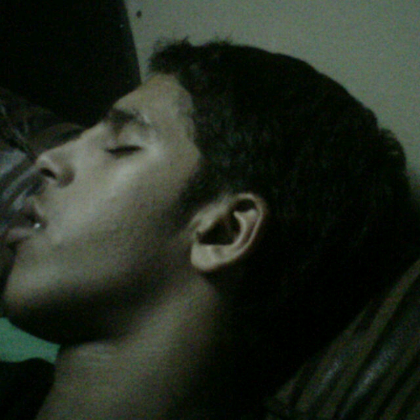 doveaboud's tweet photo. @shosho9879 ياجعل يومي قبل يومك هذاهوالقهر ان انسان يحس في معاناتك وهو ماهو حاس ابد http://t.co/TG1lqne9PH