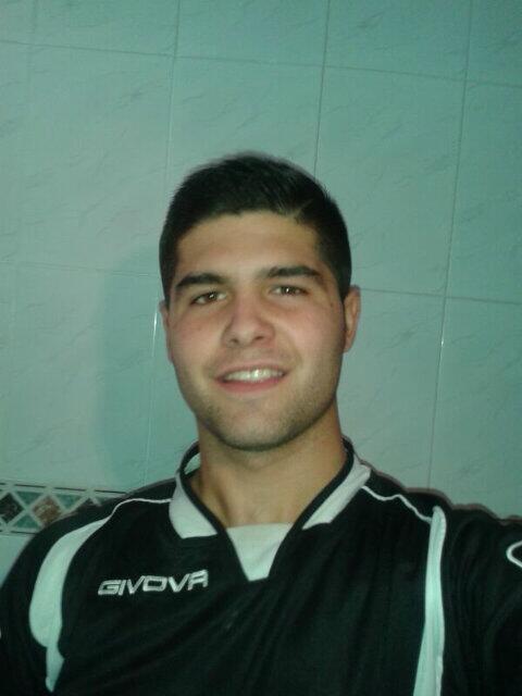 Hetero_Caliente's tweet photo. Quien quiere ver esto rico en bolas..? RT @chacal_y_cabron http://t.co/RKa88Fqss8