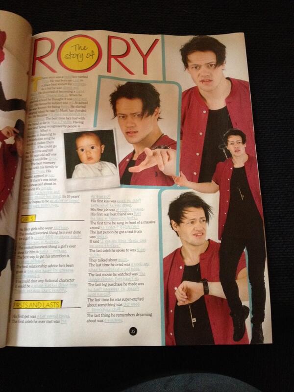 sydneyporter3's tweet photo. Thank you te latest girlfriend magazine @Rorymckenna93 http://t.co/EhTXL5d5oE