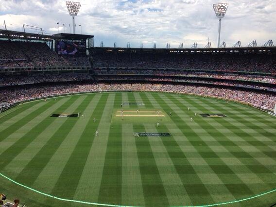 stevediamondd's tweet photo. Great day at MCG yesterday. #worldrecordcrowd http://t.co/k7CdER8WYY