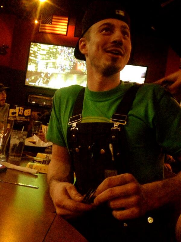 naglep05's tweet photo. @originaliowaguy @_ajnagle @bearnagle @lbnagle @ty_nichols2 @matthewelyons   Coming from this guy... http://t.co/evXHZme8dI