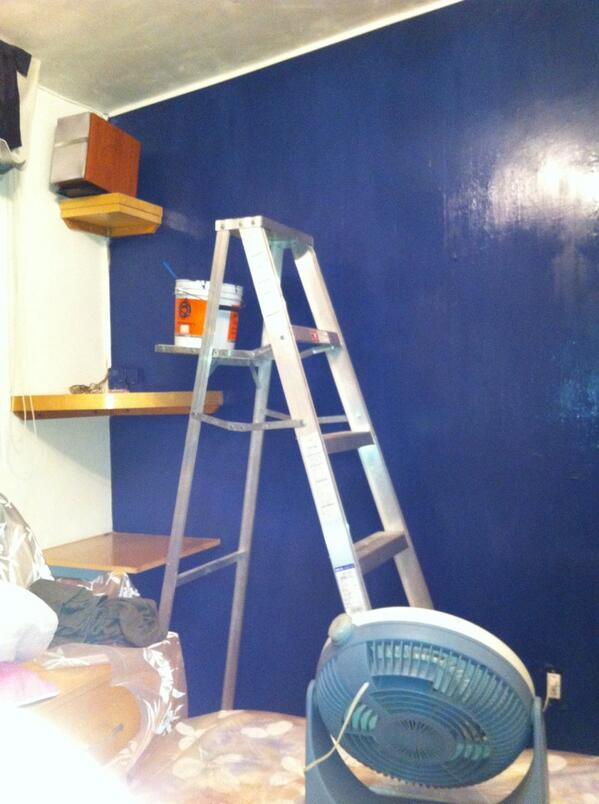 zamora21's tweet photo. Hoy nos toco pintar !! http://t.co/WVgbGXbhUh
