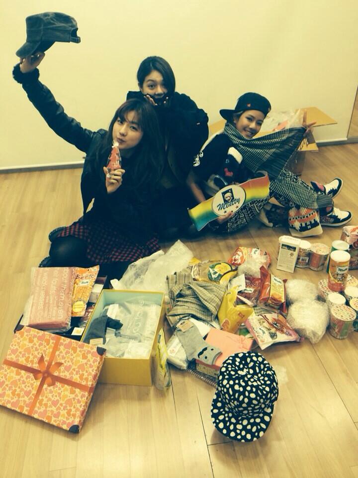 BcdNAhpCQAABf5Z.jpg:large