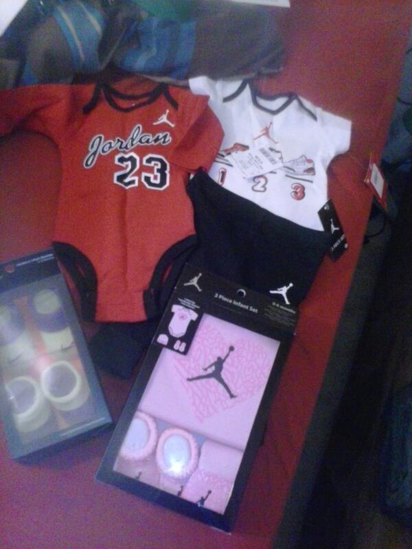 pound357's tweet photo. Bought a few fits for my daughter,LWTS GET IT!!! http://t.co/4SL79PsBSD