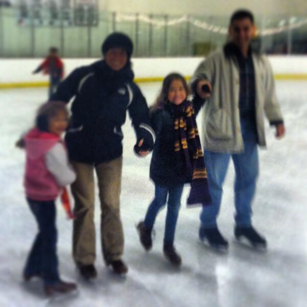 ricoreyes's tweet photo. Ice skating with the fam.  Roasting chestnuts now!  :-) http://t.co/KdHj3nSeGd