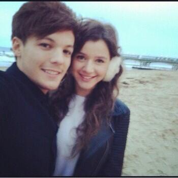 FakerDude43_BU's tweet photo. Me and my princess @dakendrickster http://t.co/VmDMqLIUKM