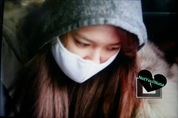 DUNIA_SONE's tweet photo. 131227 Sooyoung preview - leaving KBS Building #2 (cr NotYourNunaWhoAmIXOXO) http://t.co/XMq9Gm4YrY http://t.co/JUlcWQ33Fh