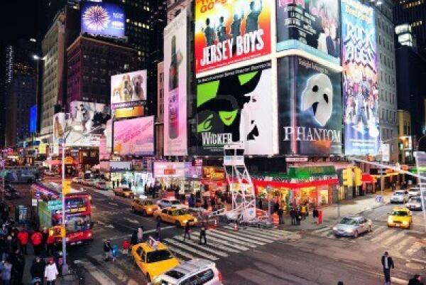 GiftOfGreatness's tweet photo. @BratPrincess123 *smiles pointing upward at the lit up signs coming into view as we round a corner* See! http://t.co/JFwt8Vy8wn