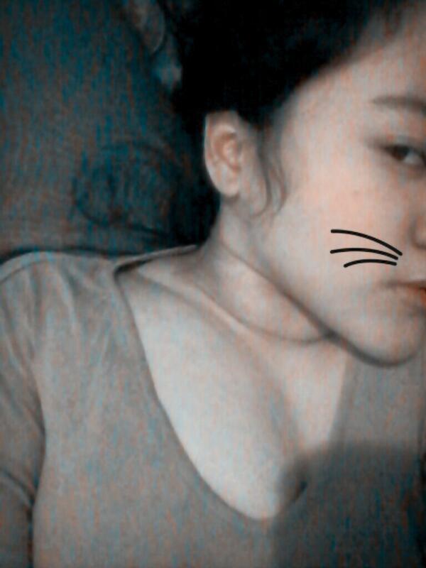 ELLAMELAL's tweet image. Gmana harimuu? Ella cuma bobooo aja nih menikmati hidup umpp