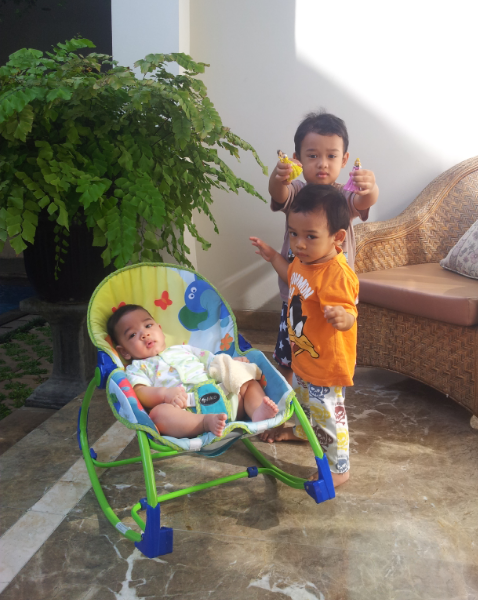 "<a href="/AtinaRizky/">AtinaRizky</a>: bang yusa mau silat, bang? cc. <a href="/RaraWiri/">Rara w. Antara</a> <a href="/okaantara/">oka antara</a> " yahahaha wattaaaawww katanya.. 😝