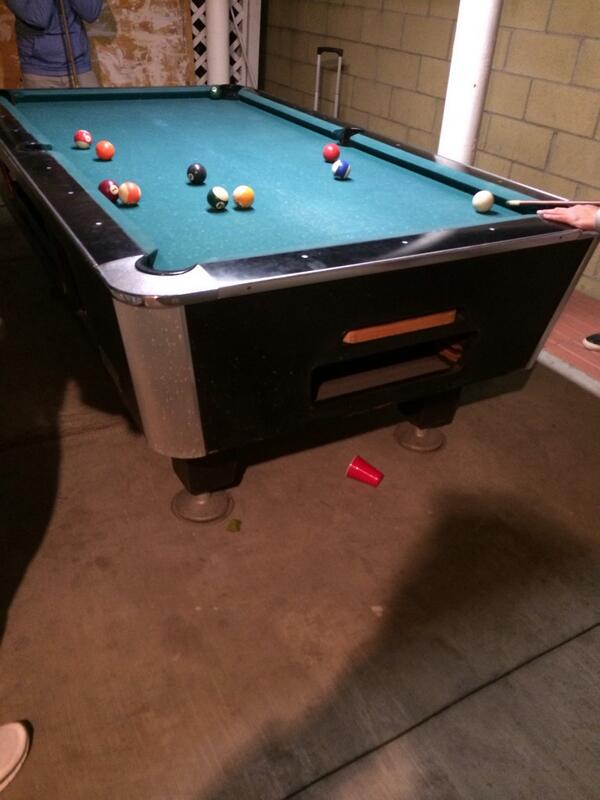 Yoo_Toonz's tweet image. That's what we do @FukkWittMe @turroo_23 @Andrew_1o1 @theguyhulk @samirajahromi and Martin 🎱 #poolnights