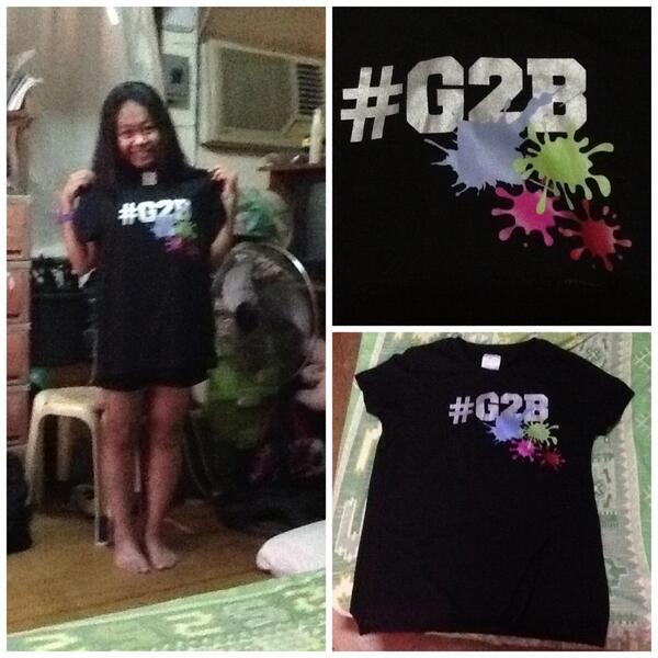 kathchalate_'s tweet photo. “@nerisachavez_: Hahaha. Ang Laki saken 😂😂 #G2BTshirt http://t.co/QPynf882Jh”