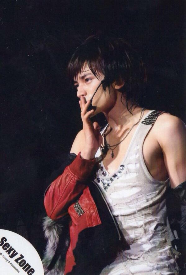 XXx__LoVeyou's tweet photo. 俺に夢中になって…？
本物の愛なんていらない偽りの愛で全てを満たす…
固定無

#一般拒否
#nrさんbotさんの友達増やしたい 
#RTで広めて

無言フォロー。フォロバしないやつはさよーならーー。
メンバーは強制RT http://t.co/EYB5yyJ1QQ