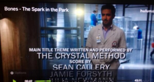 's tweet image. 🔎@BONESonFOX🔍 #maintitle #theme 🎶bit.ly/14Ud0dn 🎶 #thecrystalmethod