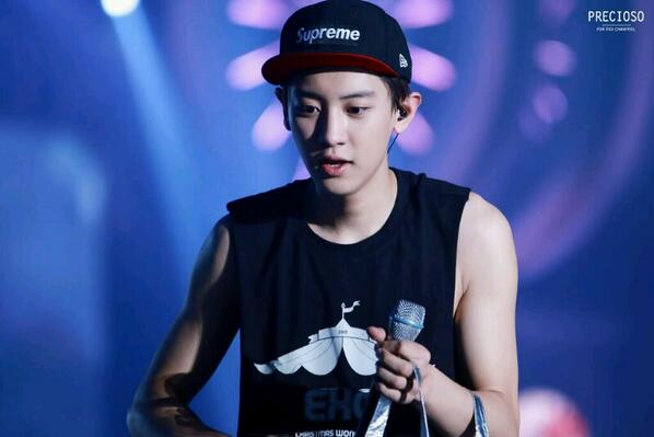 WeGotLove_RoleP's tweet photo. Yeollie here -virus http://t.co/pcVJfbT3tS