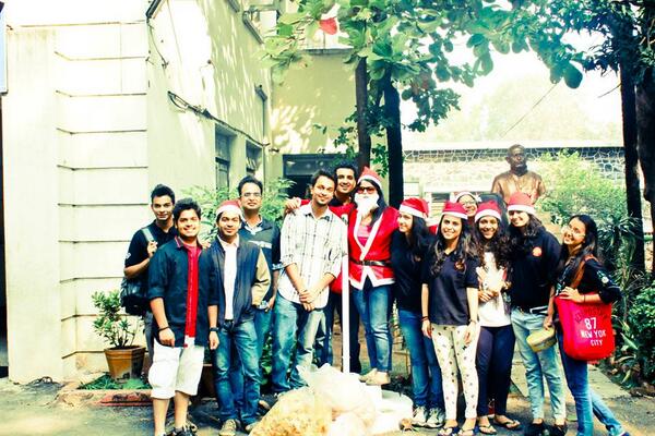 rcpy3131's tweet photo. Amid tight schedule like girlfriends,addictions,gambling,cricket &amp; less priority things like exam,they all found time http://t.co/6DfdZVF0ab