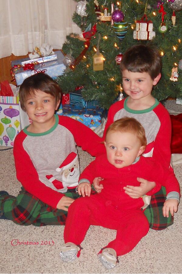 Gretch1978's tweet photo. Christmas buddies! http://t.co/vF9VkvFiqy