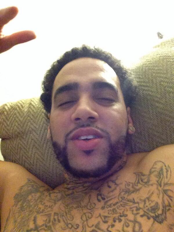 inkm3up's tweet photo. Lastnight I was turnt #trippy ⛽️ http://t.co/tHte6gwEmB