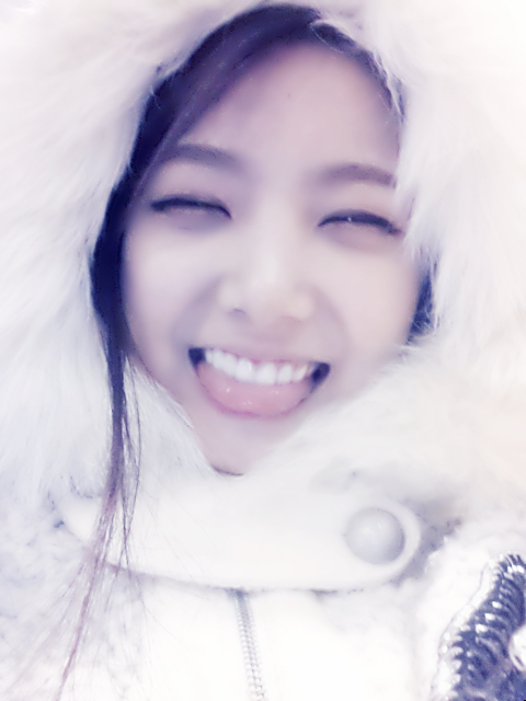 Bcf91p3CQAEHKmW.png:large