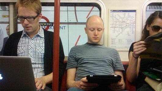 ThinkBig_open's tweet image. Servicios para leer después: ¿con cuál te quedas? | blogthinkbig.com/servicios-para… #Curiodidades