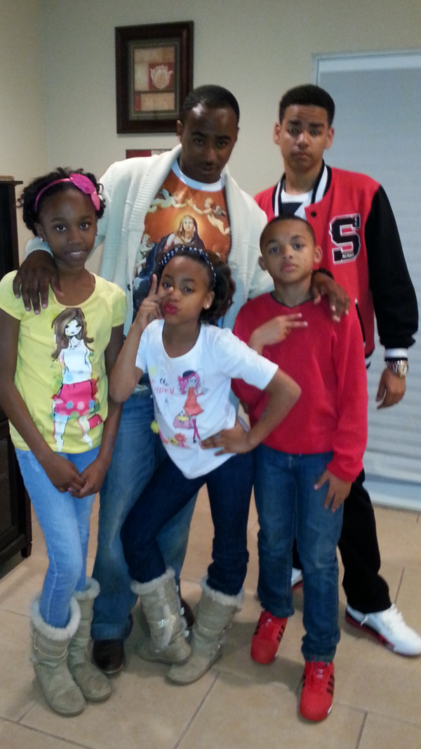 TheRealTrenitty's tweet photo. My gifts...... http://t.co/3iLw6CbhnJ