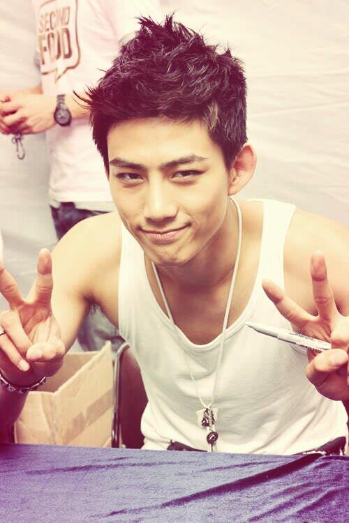 abcdevaivatko's tweet photo. happy birthday oppa kesayangan @taeccool (з´⌣`ε) keep young,keep cool,kyeopta,success,love family&your fans #itsTYday http://t.co/OIN9J93lT0