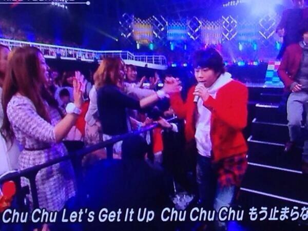kif_redxxx's tweet photo. こいつ…笑 ファンに妬かせようとしてるの？笑  かわいいやつー笑 http://t.co/4tC58z6WZf