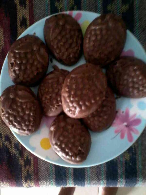 LBAclub's tweet photo. Hebat! Coklat buatan LBA terjual habisss!!! Sukses buat LBA!! ( ada yang minaaat?? ) http://t.co/SCi9GdEywx