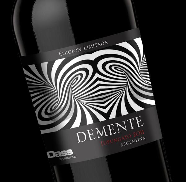 #MiAñoEnDiseñoDeEtiquetasDeVino DEMENTE edición especial by <a href="/PassionateWineM/">PassionateWine</a> <a href="/micheliniwine/">Matias Michelini</a>
