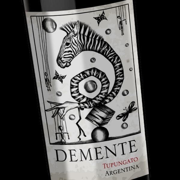 #MiAñoEnDiseñoDeEtiquetasDeVino DEMENTE UK by <a href="/PassionateWineM/">PassionateWine</a> cc <a href="/micheliniwine/">Matias Michelini</a>