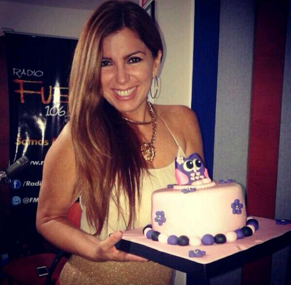 Hoy celebraremos junto a <a href="/marielaviteri/">Mariela Viteri</a> su cumpleaños CC. <a href="/partypasteles/">p-artypasteles</a>