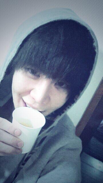 131227 HanByul Ѽ Twitter ♬ Vodka orange BcgF346CUAAFc5D