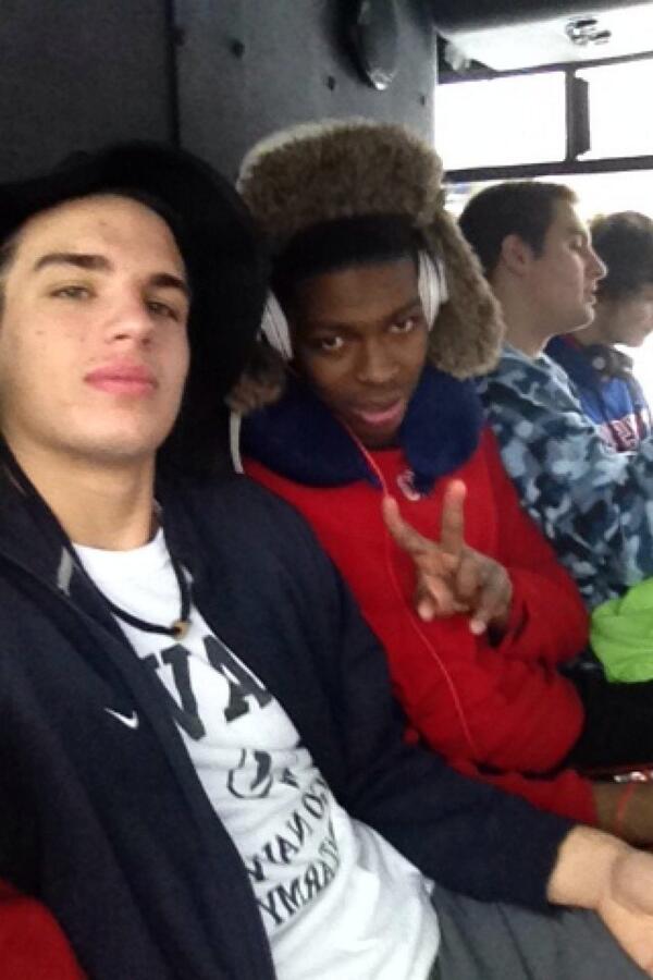 JacobZili's tweet photo. #wildwoodbound #smile #swaggy #friends #seanjohn #drizzy #dstapes #hashtag http://t.co/E3j7ITuGGl