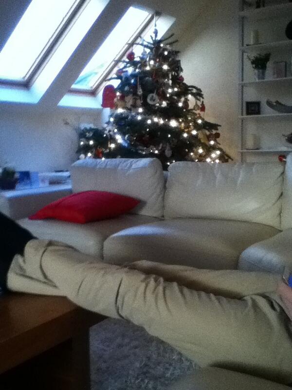 beccaboolynch's tweet photo. #XmasTree http://t.co/MOJre1y7sz