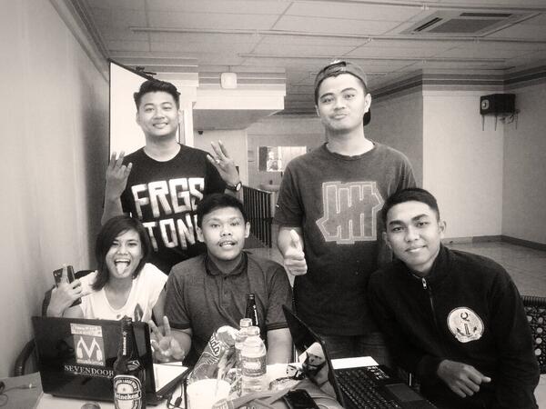 Interview w/ @claudriatj from <a href="/efek_positif/">EfekPositifOfficial</a> :D