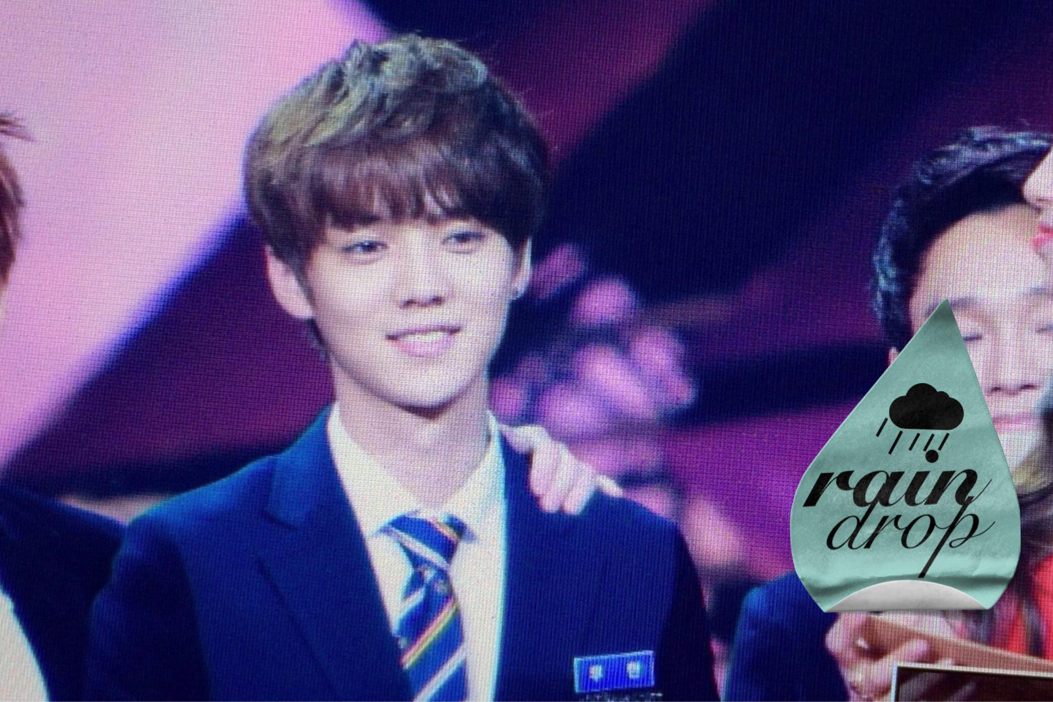 BcgQTnzCQAAoD4L.jpg:large