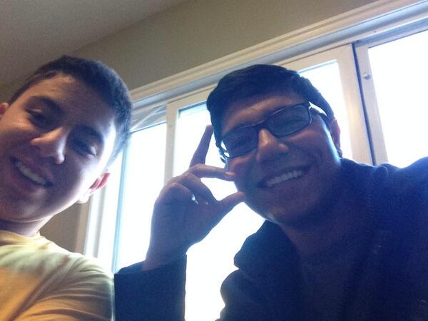 RaulJaar's tweet photo. Holla!! http://t.co/kUSn5RapLW