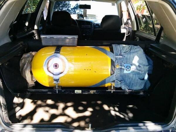 nicopuri's tweet photo. “@Huevo__Duro: Me enamoré de mi taxista, está mal? http://t.co/fpZ3aEBG1X” @Natispezzano