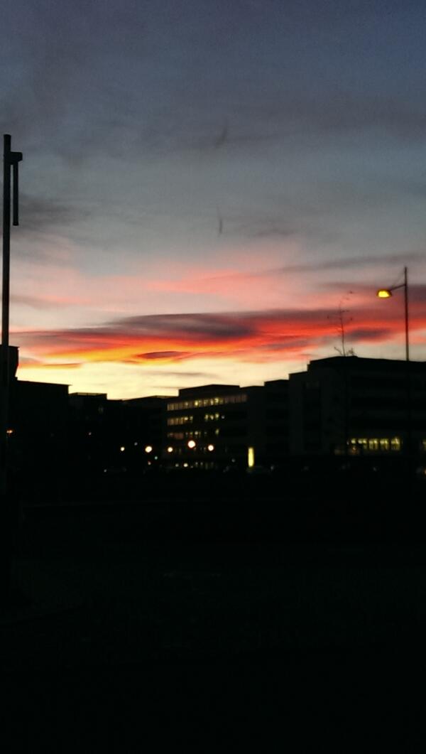 Noah1He's tweet image. @tonileincheeN  #krasser #Himmel ❤