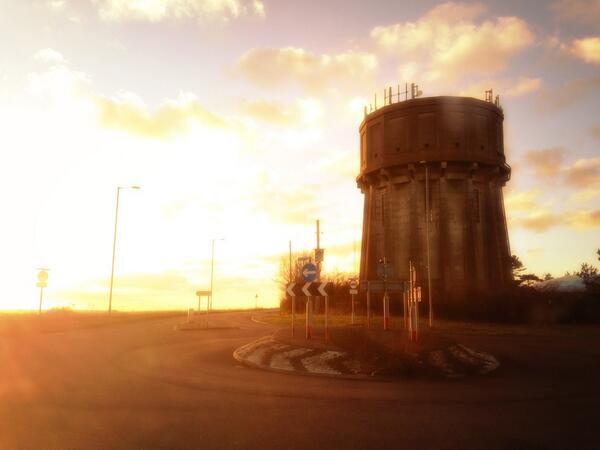 Water cleaning tower