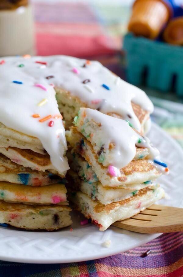 AllThingsFoods's tweet photo. Birthday Pancakes http://t.co/WBSxBsYrfA